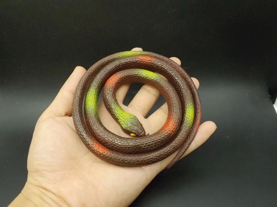 gercekci yumusak kaucuk yilan sahte hayvan modeli oyuncak