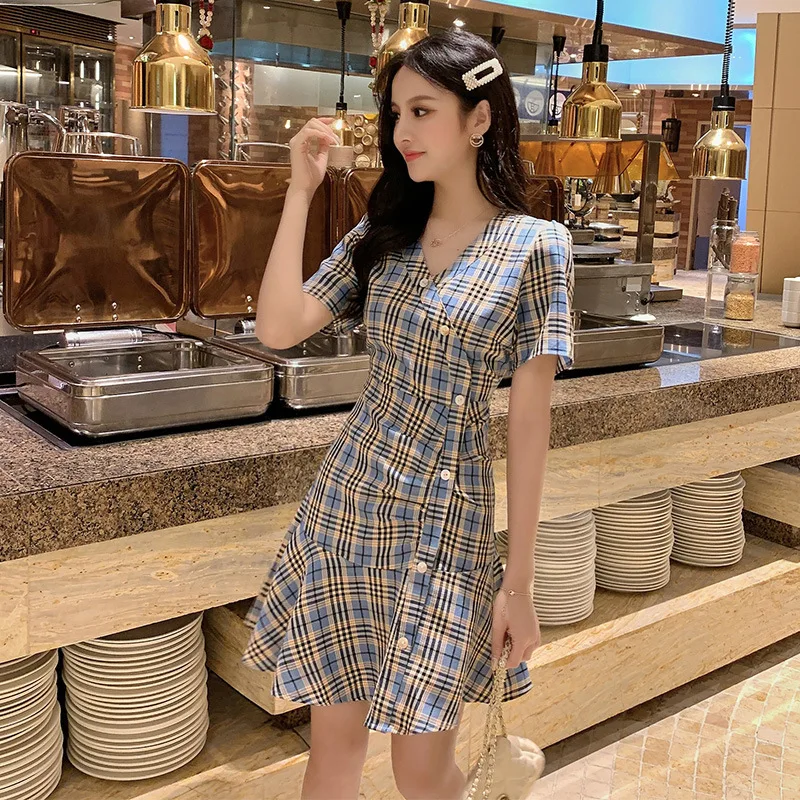 

2019 Dress New Type Net Red Care Machine Lattice Short Sleeve Dress Women Tide V-Neck Knee-Length Plaid Women Clothes Dress