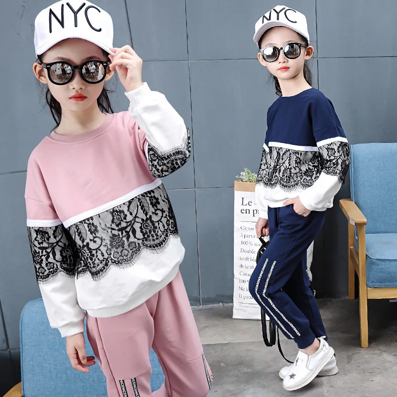 

2018 New Korean Version of The Children's Suit Girls Spring and Autumn Wear Big Children's Children's Lace Stitching Two-piece