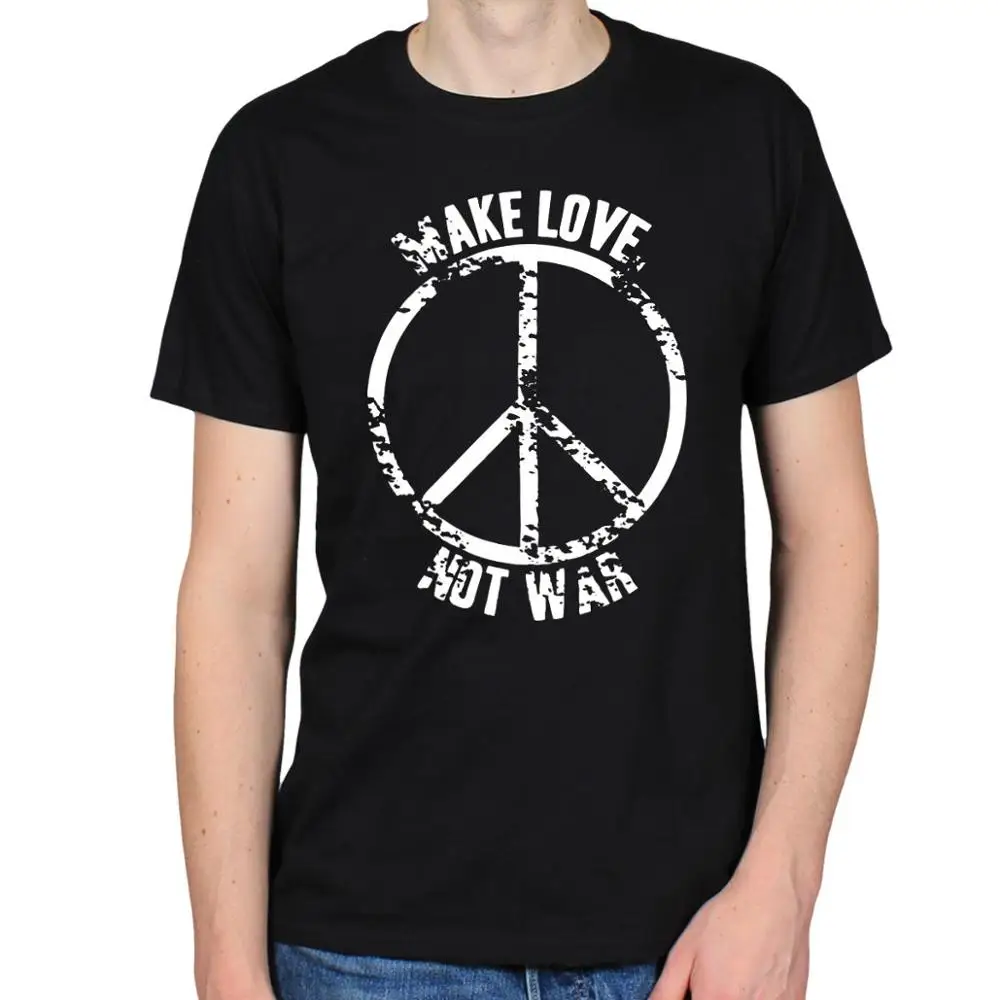 MAKE LOVE NOT WAR СИМВОЛ МИРА 60 S ШЕСТИДЕСЯТЫХ ХИППИ ЦВЕТОК МОЩНОСТЬ МУЖСКИЕ ФУТБОЛКИ