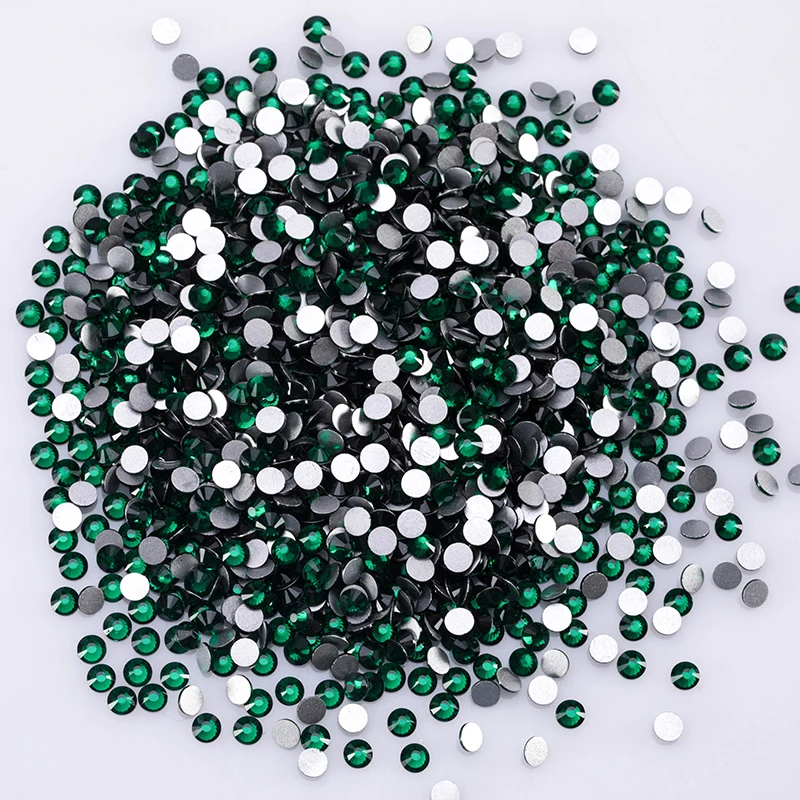 Emerald Green Rhinestones (10)