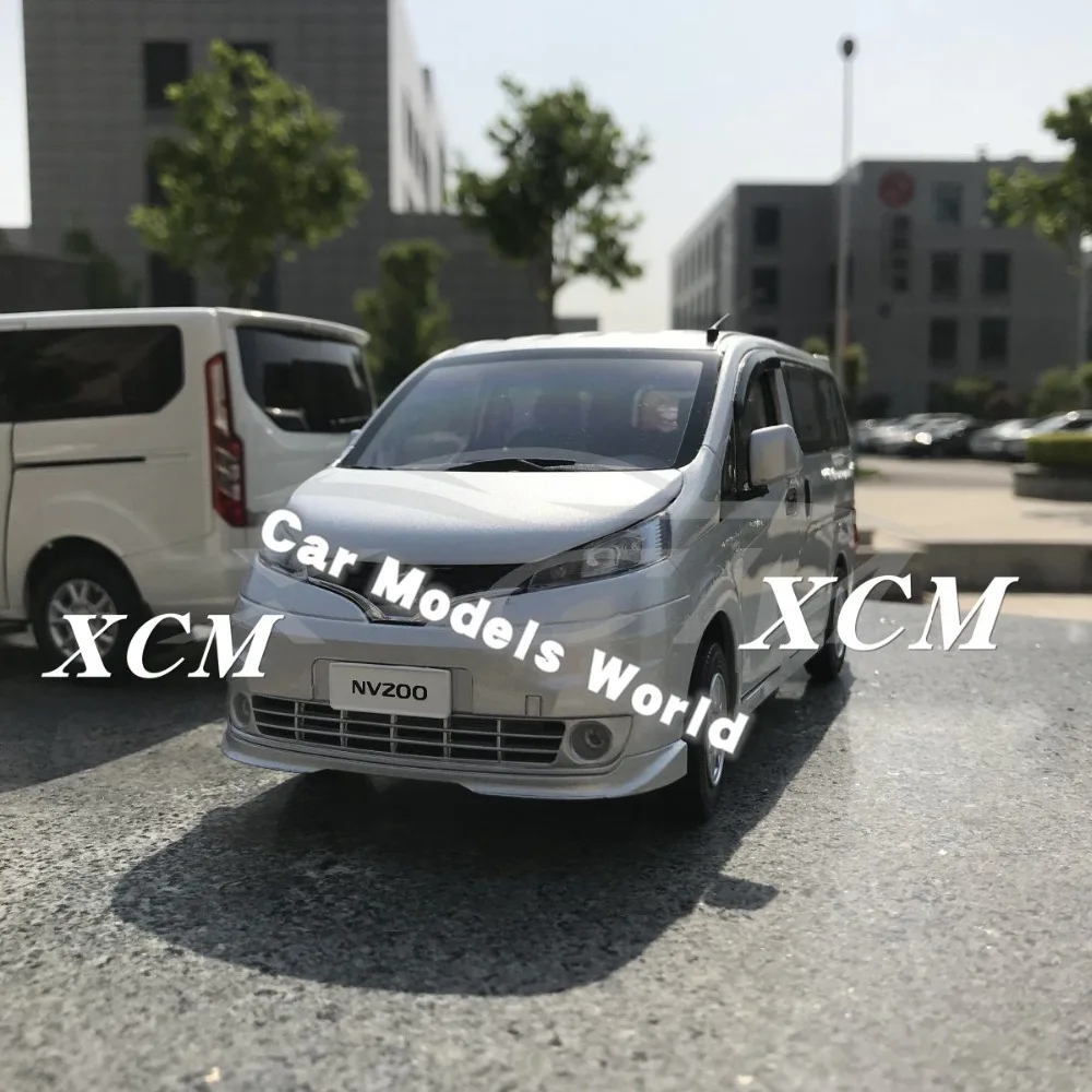 

Diecast Car Model for NV200 MPV 1:18 (Silver) + SMALL GIFT!!!!