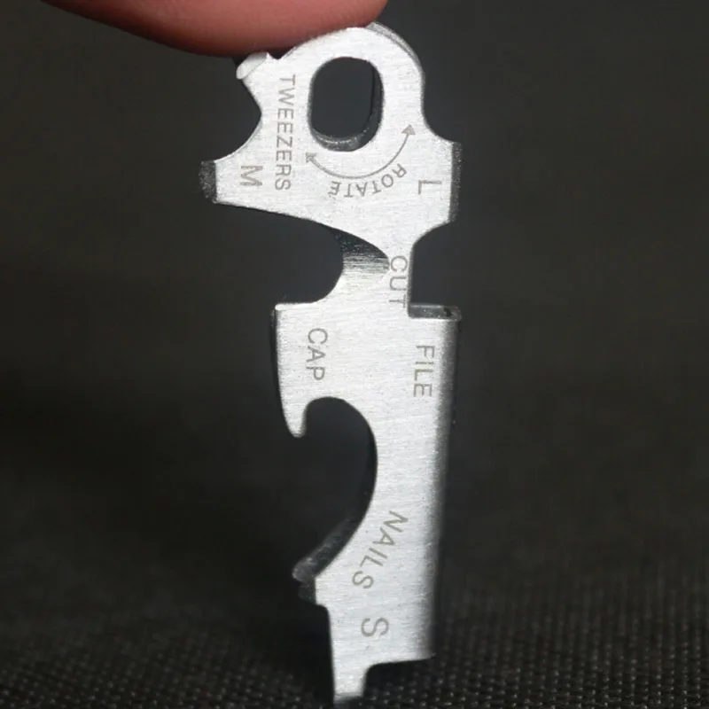 

8 in 1 Multi-function EDC Tool Keychain Key Clip Screwdriver EDC Pocket Tool Bottle Opener Screwdriver Nail File Tweezers