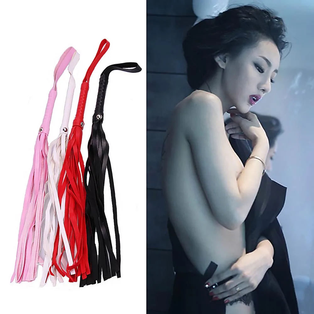 

Beautiful Leather Whip Flogger Alternative Handle Toys Tawse whip Random Color