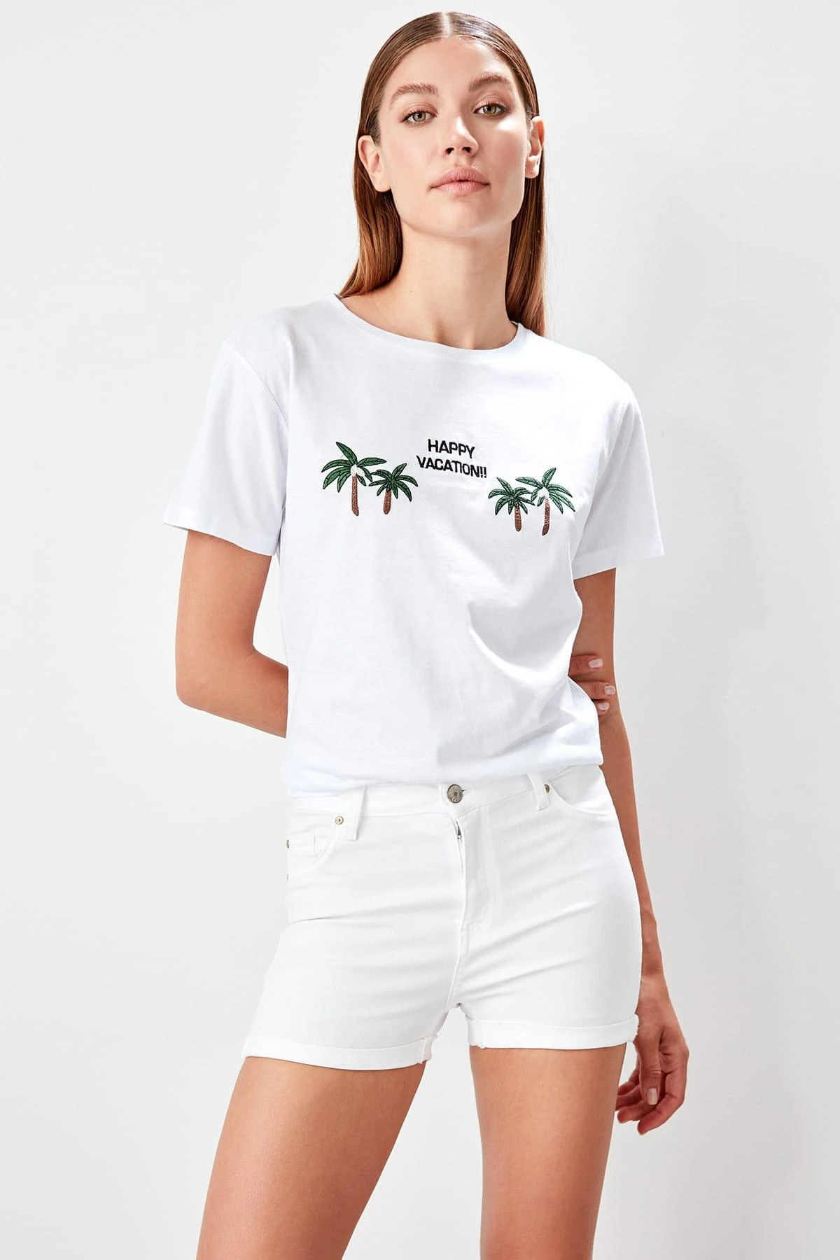 white jegging shorts