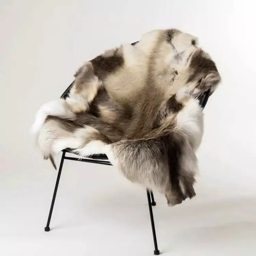 100 genuine reindeer skin rug natural color , natural shaped reindeer