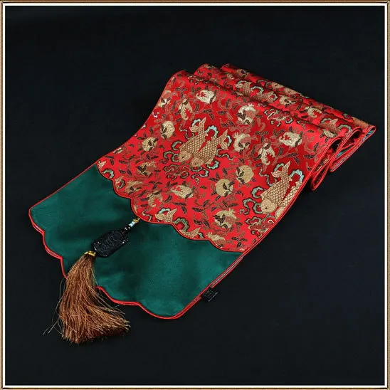 

The new Chinese style luxury silk brocade table runner Jade jade Ruyi head table flag customization red Pisces