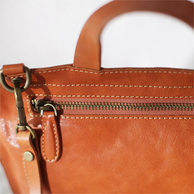 AETOO Small bag simple high sense small fresh retro cowhide envelope Briefcase female Bag portable crossbody bag