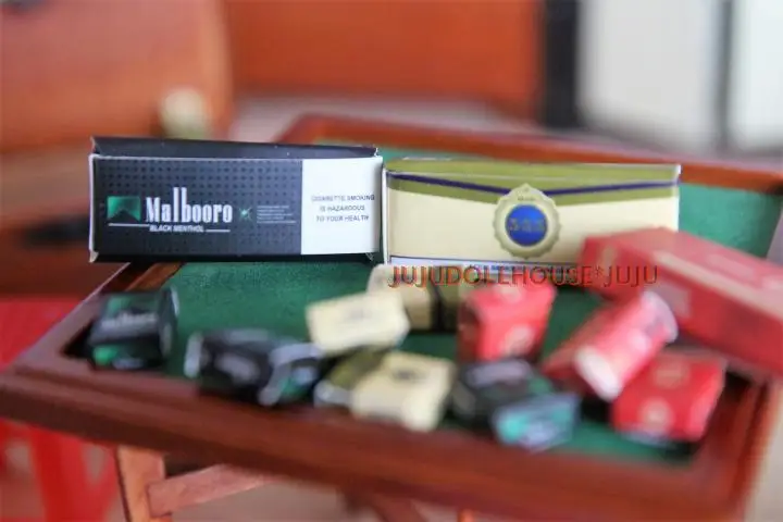 dollhouse miniatures  (4)