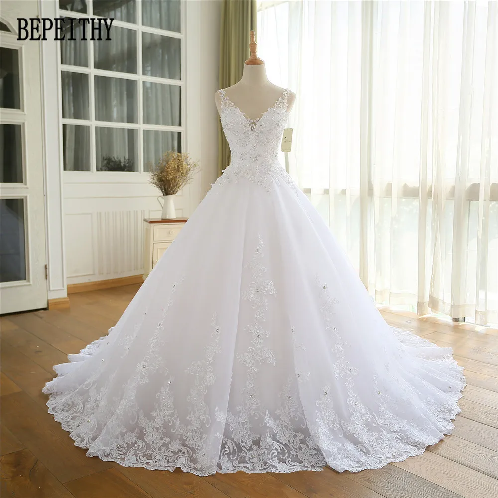 

2017 Lace Appliques Vestido De Novia V-Neck A Line Beck Sweep Train Lace Wedding Dress Bridal Dresses Robe De Mariage