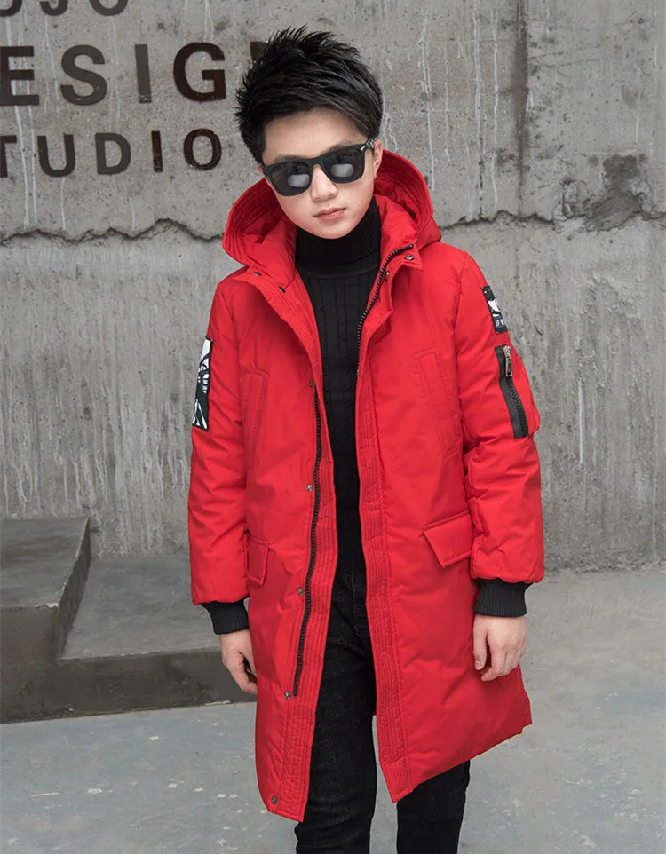 Детское зимнее пальто Модная Верхняя одежда с капюшоном для мальчиков теплая длинная куртка-парка для мальчиков детская зимняя одежда для подростков - Цвет: A red