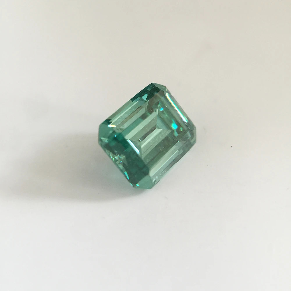 Изумруд багет Cut Brilliant 4x6 мм 0.8CT зеленый моиссанит россыпью камень VVS отличное