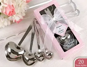

Free shipping party gift Love Beyond Measure Heart Measuring Spoons in Gift Box_Pink Wedding Favors(set of 4)100sets/lot