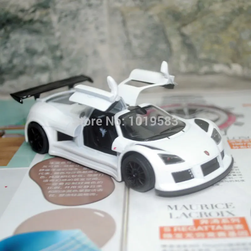 2010 Gumpert Apollo Sport white (6)