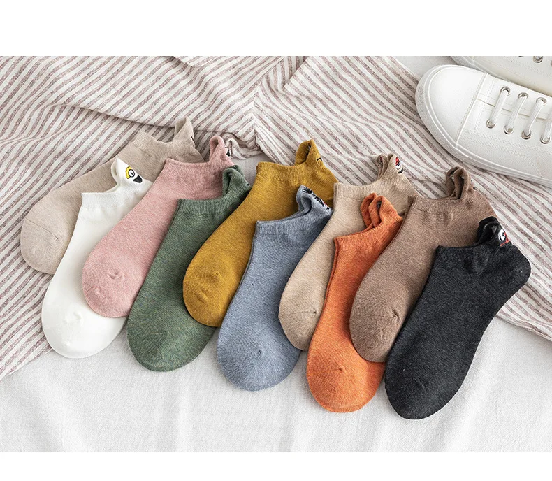 Kawaii Embroidered Expression Women Socks Happy Fashion Ankle Funny Socks Women Cotton Summer 1 Pair Candy Color