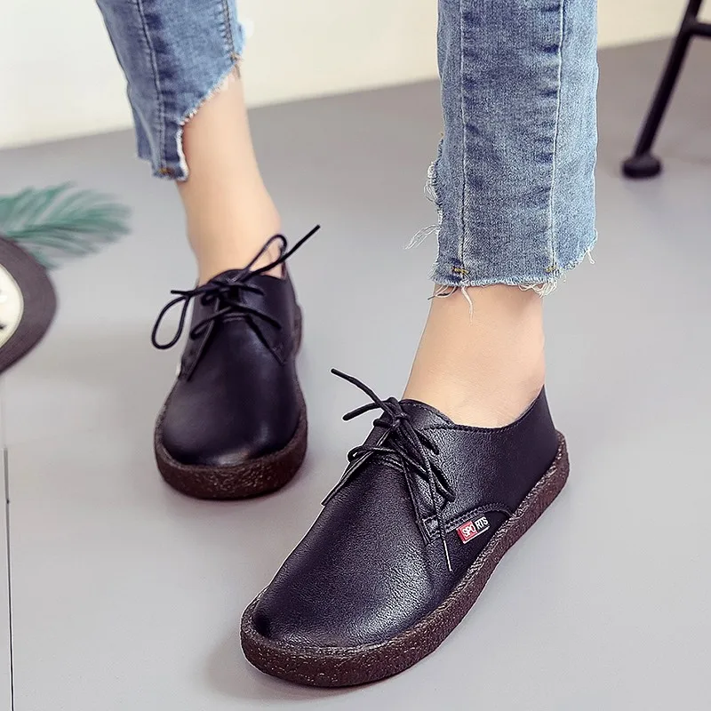 

2018 New Women flat Shoes Vintage Lace Up Round head Women Shoes Leisure Girls Woman leather Soft soles Black white 1605