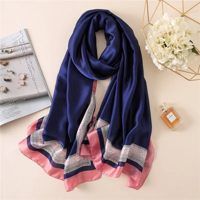 

2019 Scarves Hijabs Wrap luxury brand Plaid Designer Leopard scarves female beach stole bandana Women Silk scarf Beach Shawl