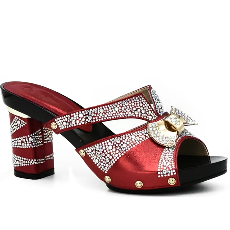 Женские свадебные туфли Красного цвета со стразами; высококачественные туфли для вечеринки в африканском стиле; пикантные женские туфли с открытым носком; Итальянские женские свадебные туфли-лодочки - Цвет: Красный