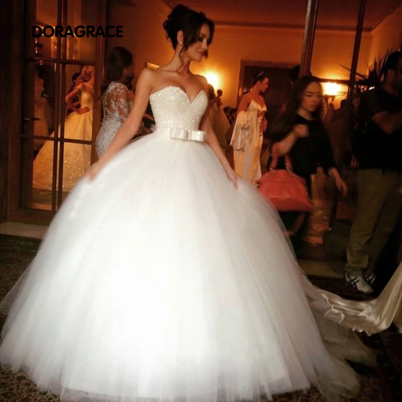 

Romantic Ball Gown Wedding Dresses Beaded Sweetheart Lace Up Tulle Wedding Gowns Vestido de Noiva DG0006
