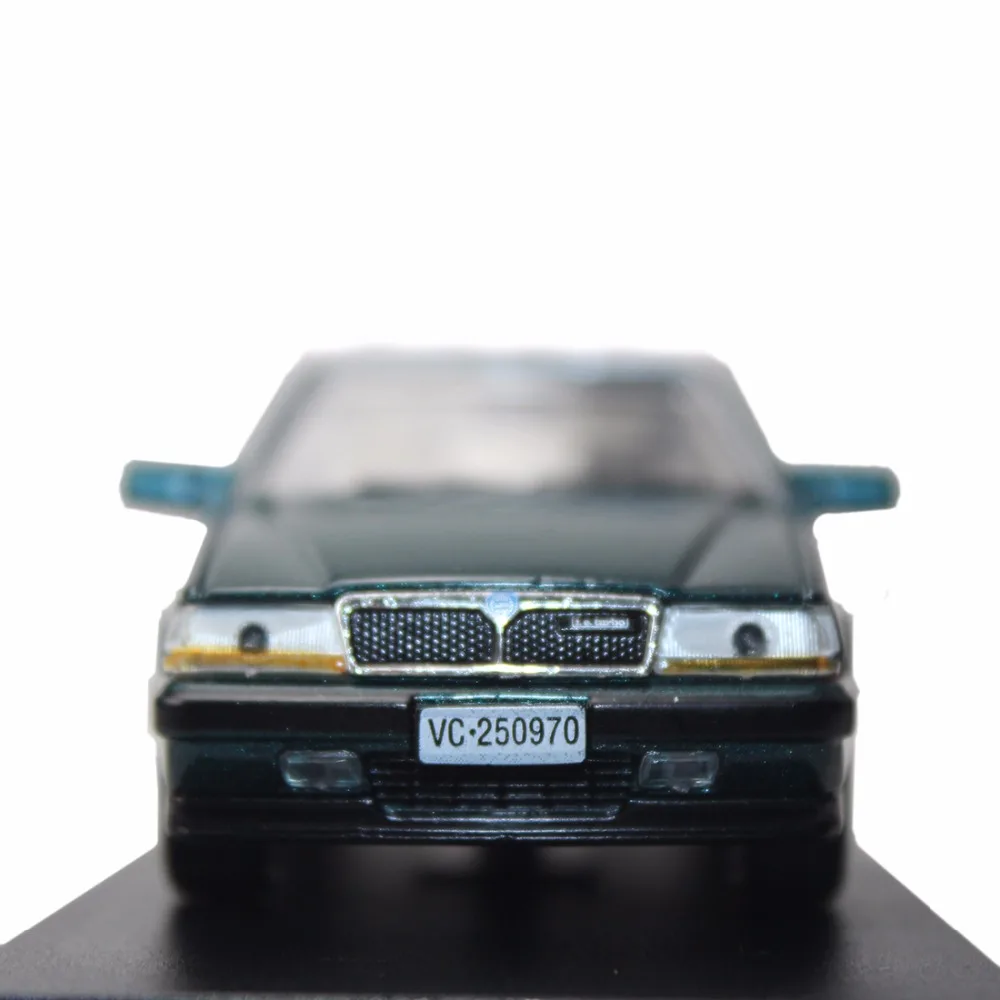 Литье под давлением 1/43 масштабная модель автомобиля LANCIA THEMA TURBOI.E.1988 литая игрушки