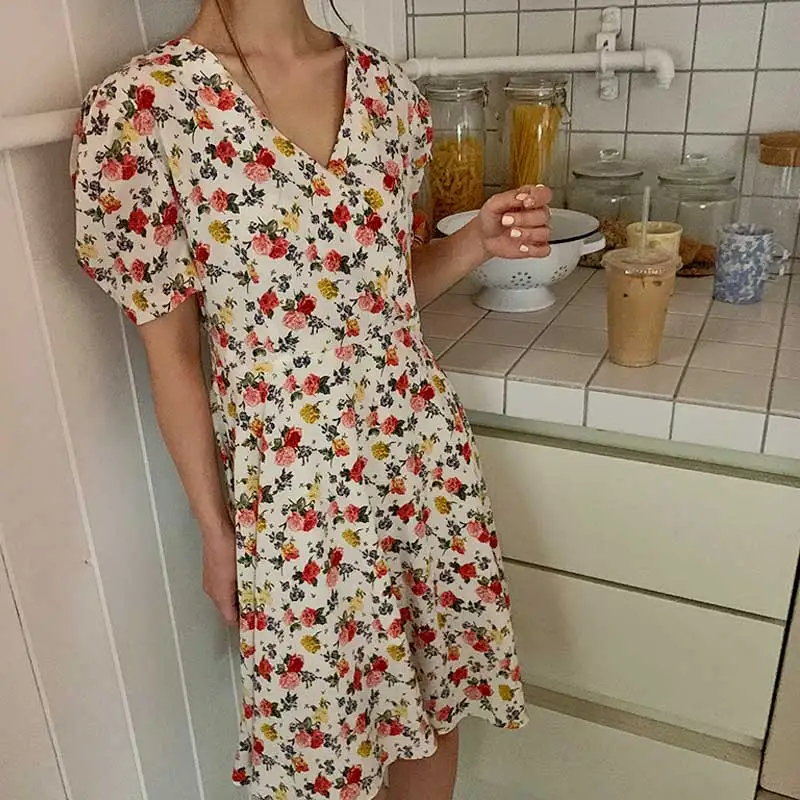 2019 лето новый корейский халат femme ins ветер v-образным вырезом Цветочные талии