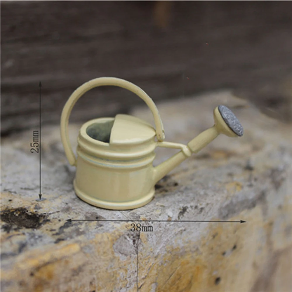 1/12 Dollhouse Miniature Accessories Mini Metal Watering Can Simulation Furniture Garden Model Toys for Doll House Decoration 1/12 Dollhouse Miniature Accessories Mini Metal Watering Can Simulation Furniture Garden Model Toys for Doll House Decoration