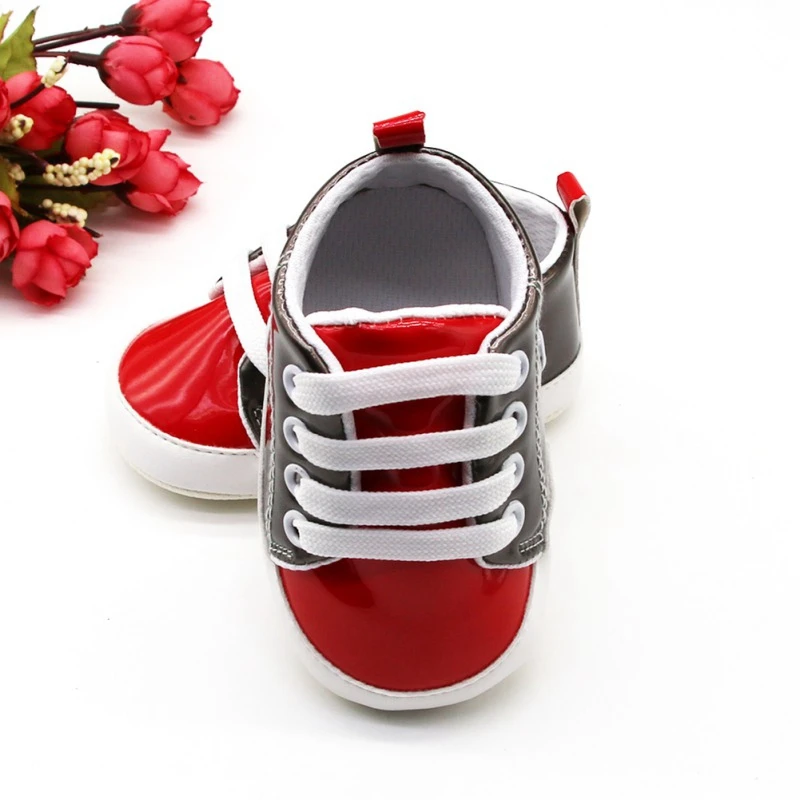 Обувь для девочек из искусственной кожи для новорожденных, весенняя обувь для маленьких мальчиков и девочек, кроссовки с мягкой подошвой