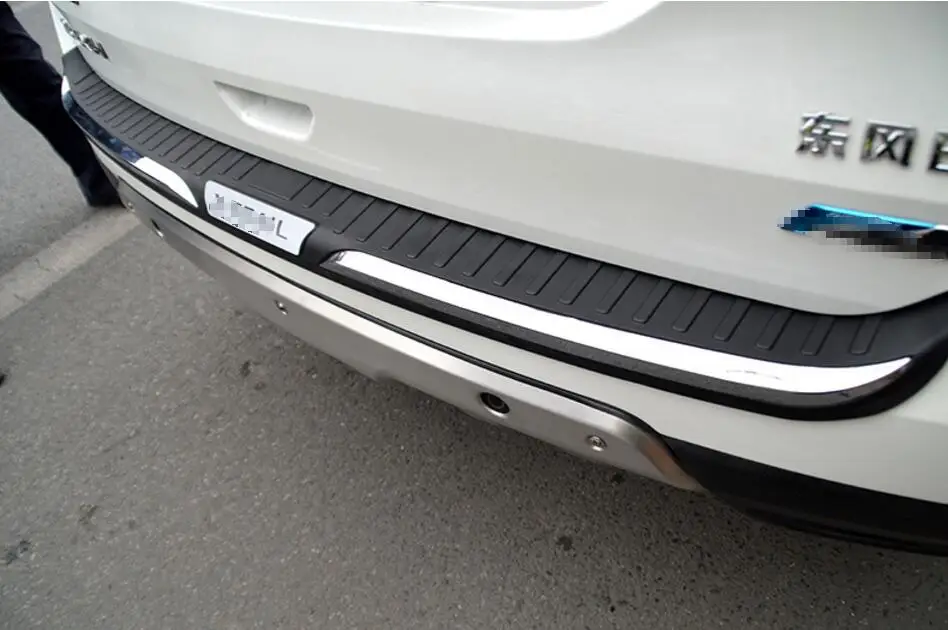 For Nissan Rogue X trail 2014 2015 2016 Black ABS engineering plastic Rear Boot Outer Bumper