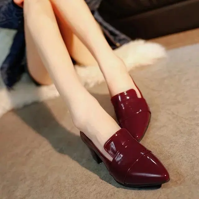 Модные демисезонные грубые туфли на среднем каблуке Тонкие Туфли с острым закрытым носком женские туфли из искусственной кожи