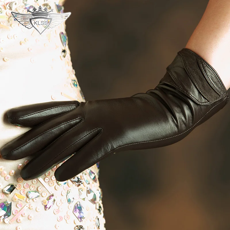 2015 New Women Leather Gloves Lady Winter Warm Thick Velvet Goatskin Gloves Short Genuine Leather Gloves 35