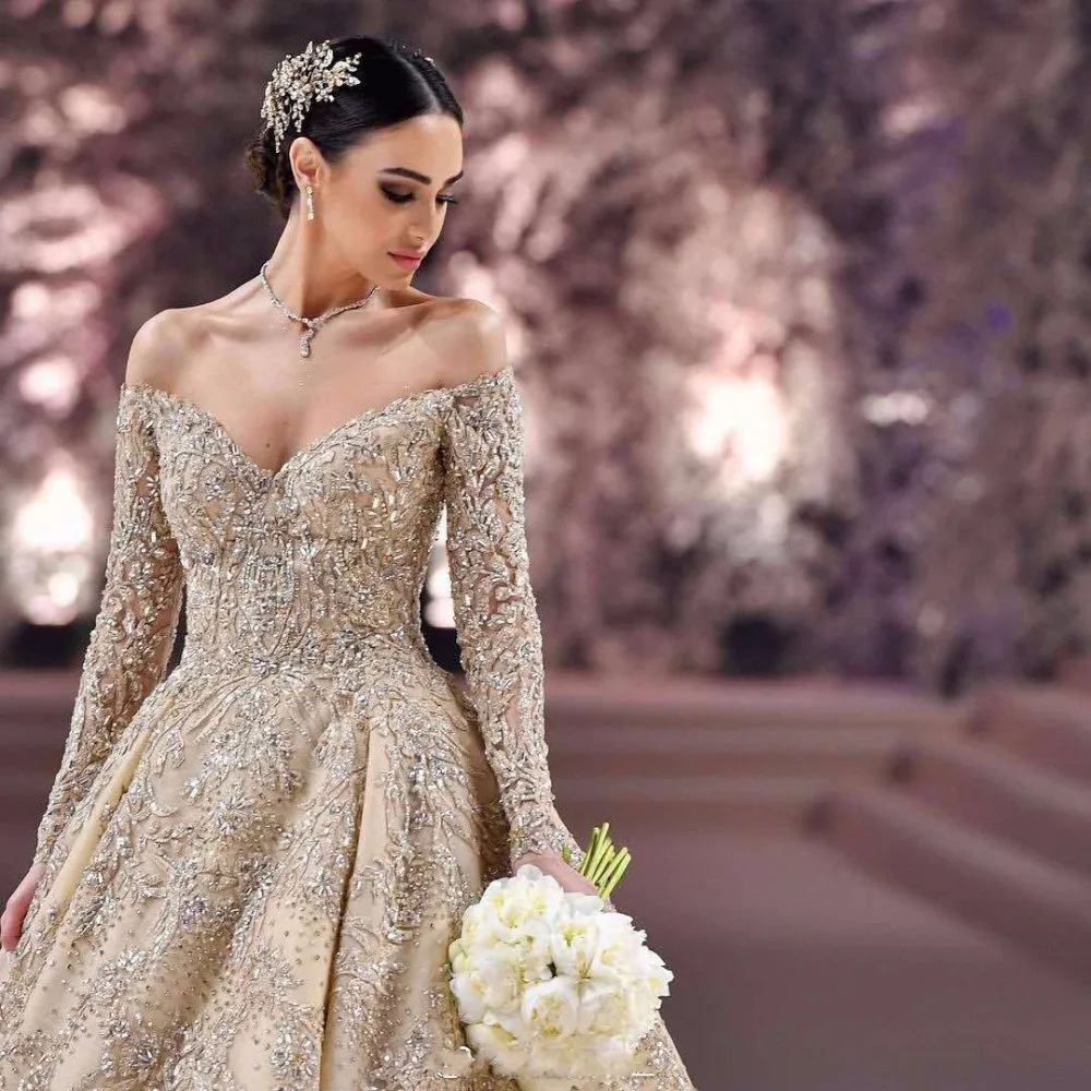 

2019 Luxury Dubai Cathedral Lace Wedding Dress Vintage Long Sleeve Vestido De Noiva Sexy Backless Beading Wedding Gown