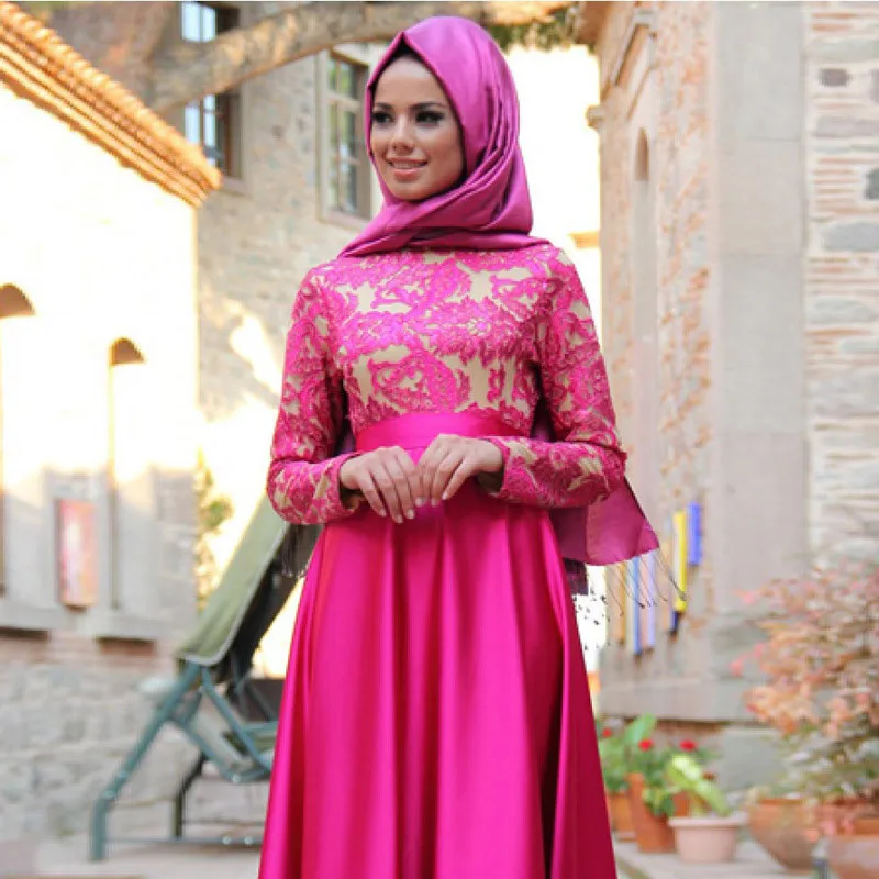 Charming-Rose-Red-Kaftan-Prom-Dress-with-Long-Sleeve-Great-Design-Muslim-Woman-Appliqued-Evening-Dress