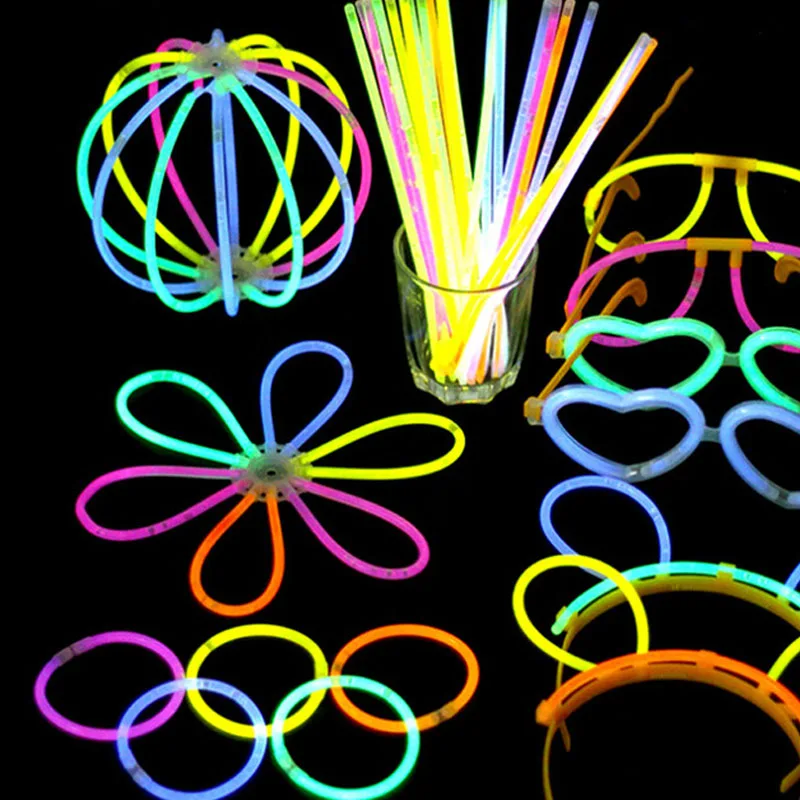 

Saleaman 100 Pcs Luminous Colorful Bracelets Light Glow Stick Wedding Chris Party Light Up Glow Toys Flash Night Light Sticks