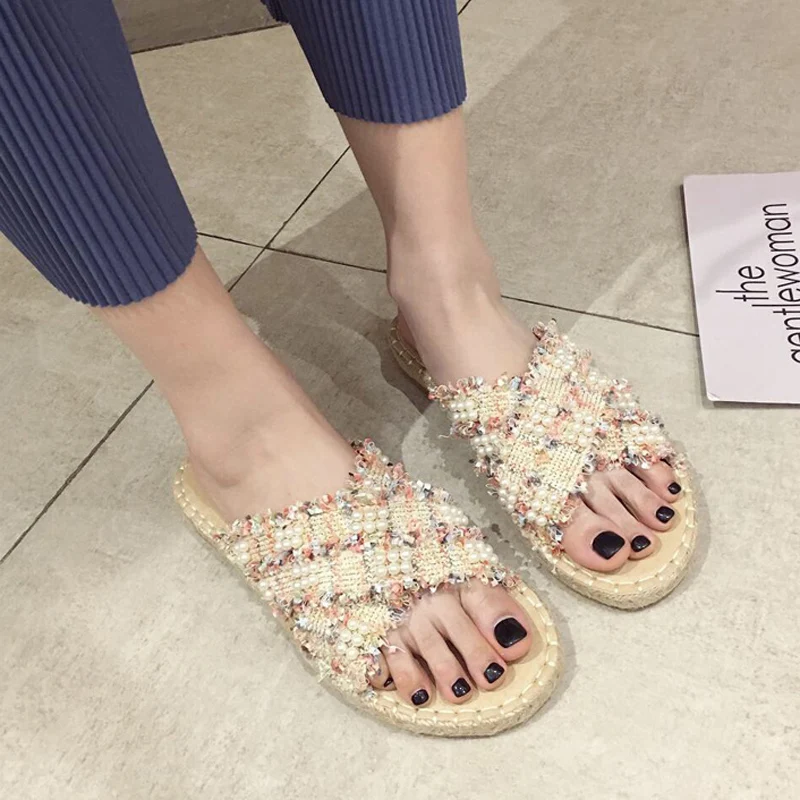 

Female Slippers Woman Sandals Summer Bohemian Sandals Leisure Ladies Flat Sandals Fashion Beach Womens Slippers Pearl Sandals