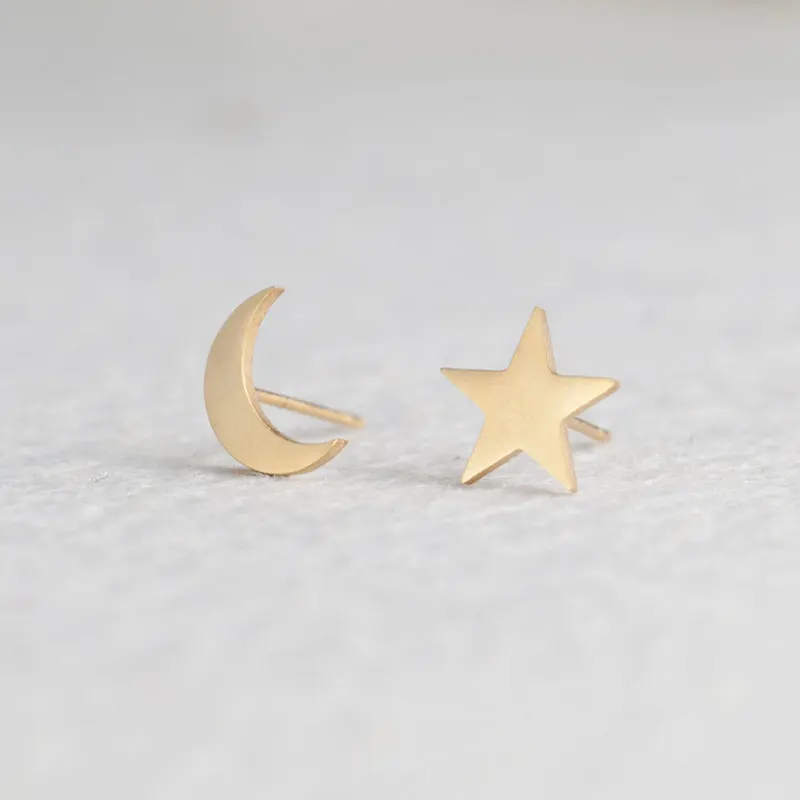 Золотые и серебряные минималистичные серьги из нержавеющей стали для женщин, трендовые корейские серьги-гвоздики со звездами и кошками, модные ювелирные изделия - Окраска металла: Golden Moon Star