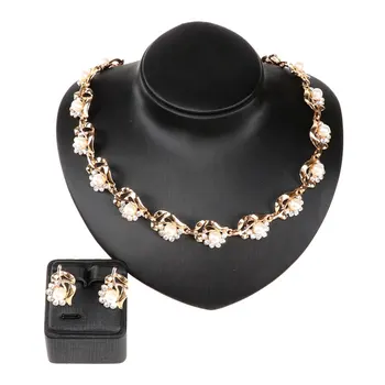 

Fashion Women Necklace Earrings Bracelet Ring Jewelry Sets Crystal Gold Color Simulated Pearl Wedding Party Jewelry Sets
