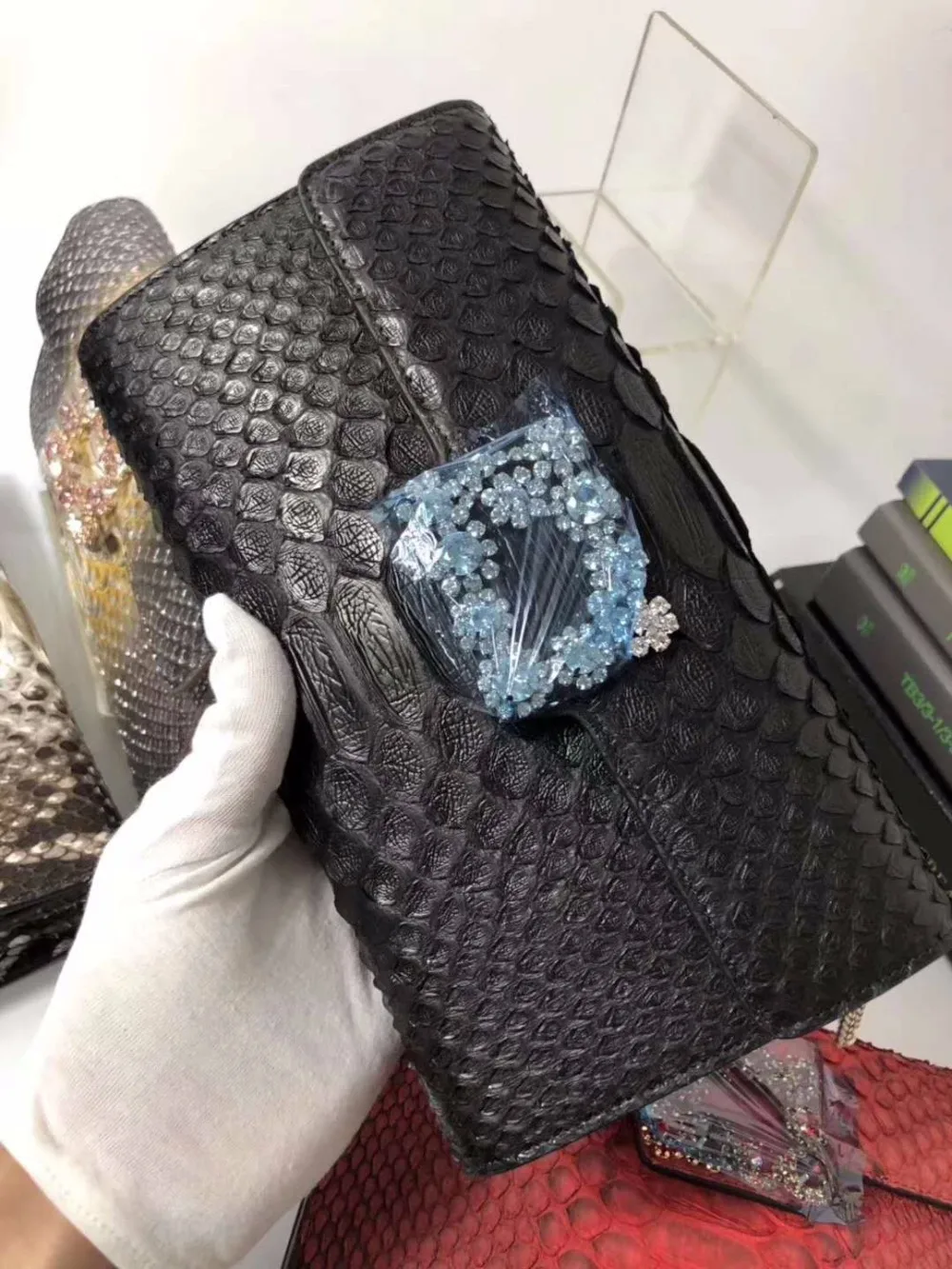 Рисунок 2 - Длинные женские кошельки и кошелек