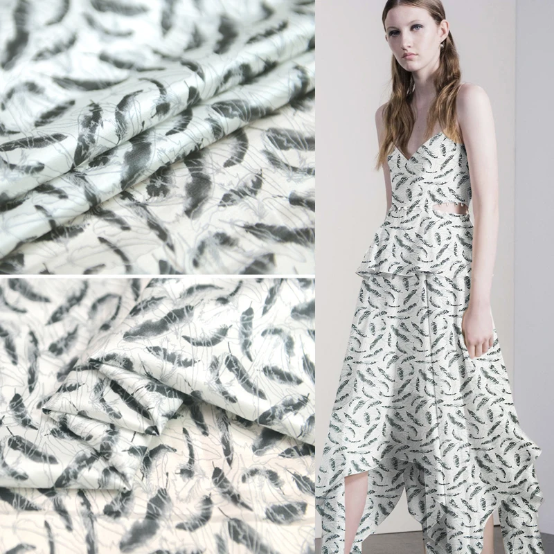 

Extravagant feathers red light soft silk cotton satin fabric dress fabric wide new silk