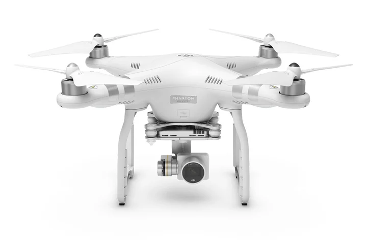 Freeshipping DJI Phantom 3 Advanced Drone With 2 Battery With HD 1080p Camera And 3 Axis Gimbal Rc Helicopter
