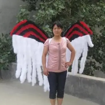 

Model catwalk fashion stage performance shows props wings Fashion the latest popular and fashion classic ferther angel wings