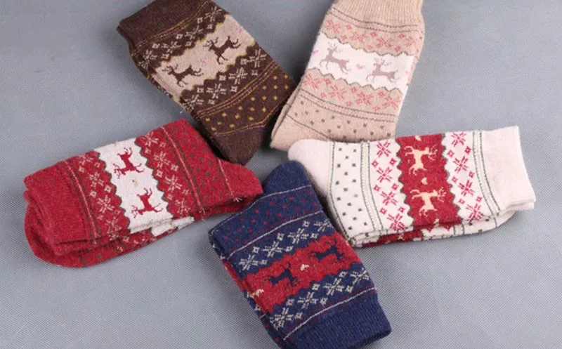 Christmas-Deer-Moose-Design-Casual-Warm-Winter-Knit-Wool-Female-Socks-Christmas-Decoration-Supplies-MR0022 (4)