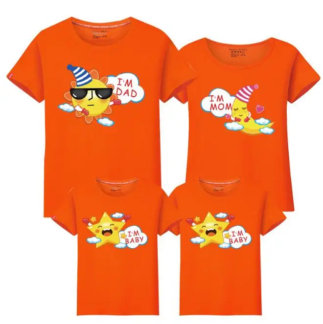 Семейные комплекты, изображение солнца, Луны и звезды, футболка с короткими рукавами для мамы и дочки, Семейный комплект Летние одинаковые наряды для всей семьи папа футболка для сына