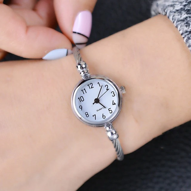 Ulzzang Retro Rose Gold Women Bracelet Watches Fashion Small Mini Ladies Hour Qu Ulzzang Retro Rose Gold Women Bracelet Watches Fashion Small Mini Ladies Hour Qu