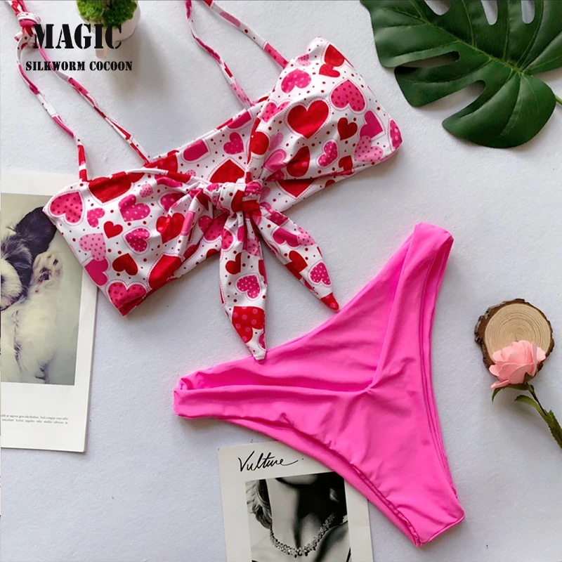

Cute Girl Series Pink Love Heart Print Split Two-piece Swimsuit Sexy Women Chest Bandage Bikini Set New Beachwear Swimwear