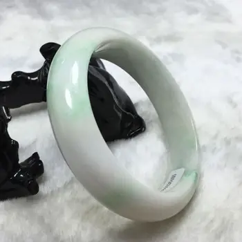 

002014 Certified Grade "A" Natural Green Jadeite Jade Gems Bangle Bracelet (A0429)