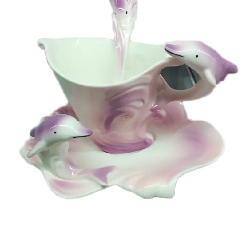 Цветные дельфины эмалированные кофейные кружки чашки для чая и кружки с ложка для блюдца наборы procelain mark Креативные кухонные барные наборы посуды для напитков - Цвет: Фиолетовый