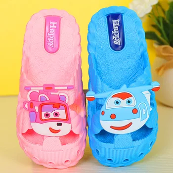 

2019 New Kids Sandals Summer Slippers Boys Girls Beach Shoes New Fashion Cartoon Garden Shoes Home Bath Shoes Casual Non-slip