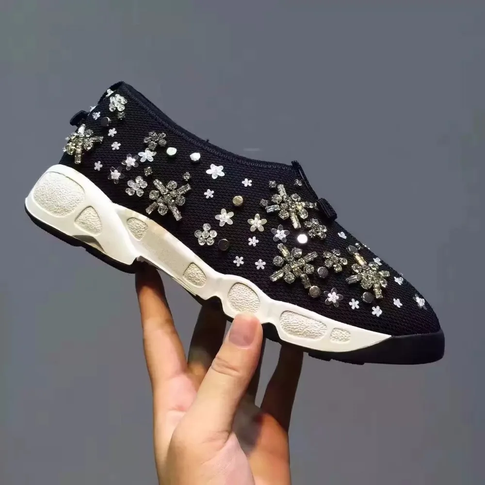 

2018 Hot Spring Summer Shoes Woman Mesh Sneakers Crystal Cozy Flats Designer Woman Slip On Round Toe Flower Flats Mujer Flats