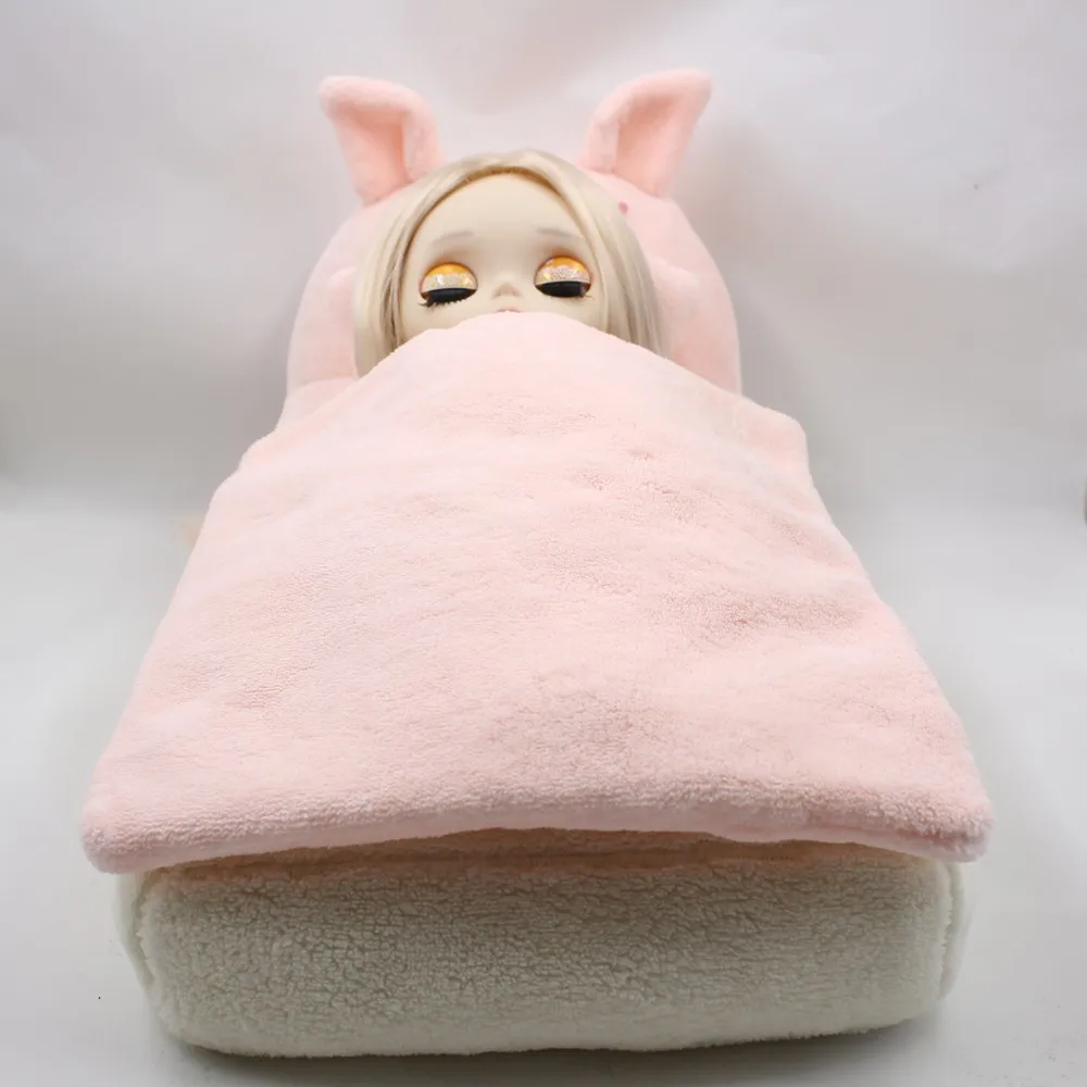 Fortune Days Blyth doll Cutie Pinky Pig Sofa and Bed Blyth Furniture have a good rest for your doll collection Factory Blyth