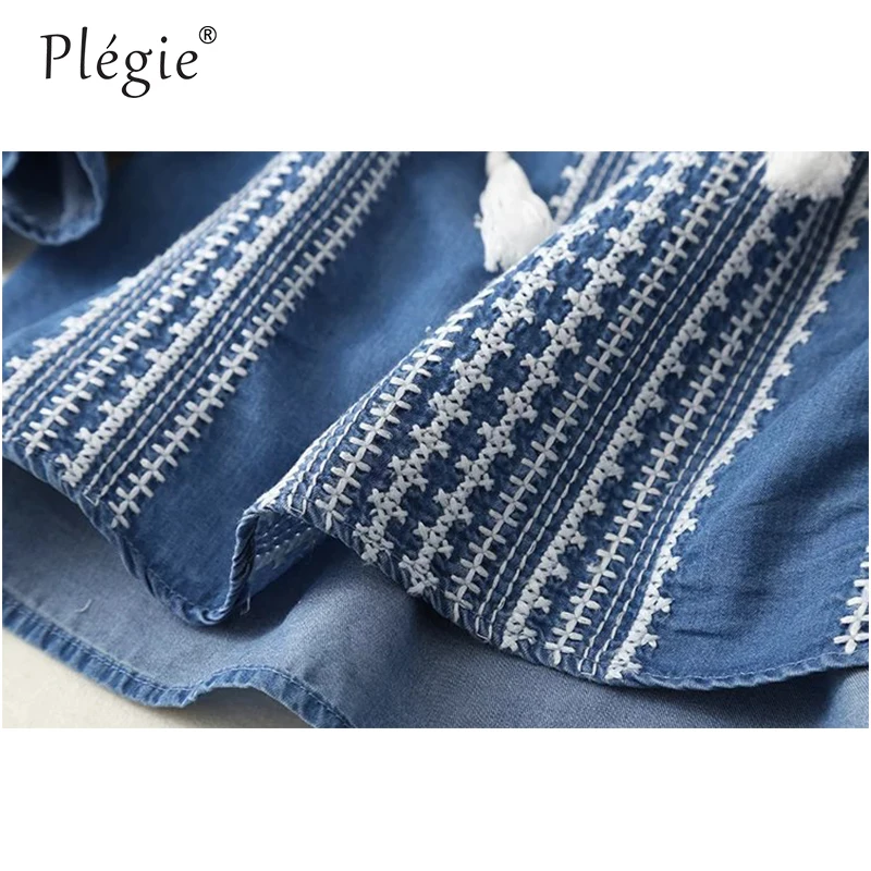 2019 New Embroidery Denim Shirt Women Floral Vintage Jeans Blouses Casual Fashion Female Autumn Top Vintage Long Sleeve Blusas 2019 New Embroidery Denim Shirt Women Floral Vintage Jeans Blouses Casual Fashion Female Autumn Top Vintage Long Sleeve Blusas
